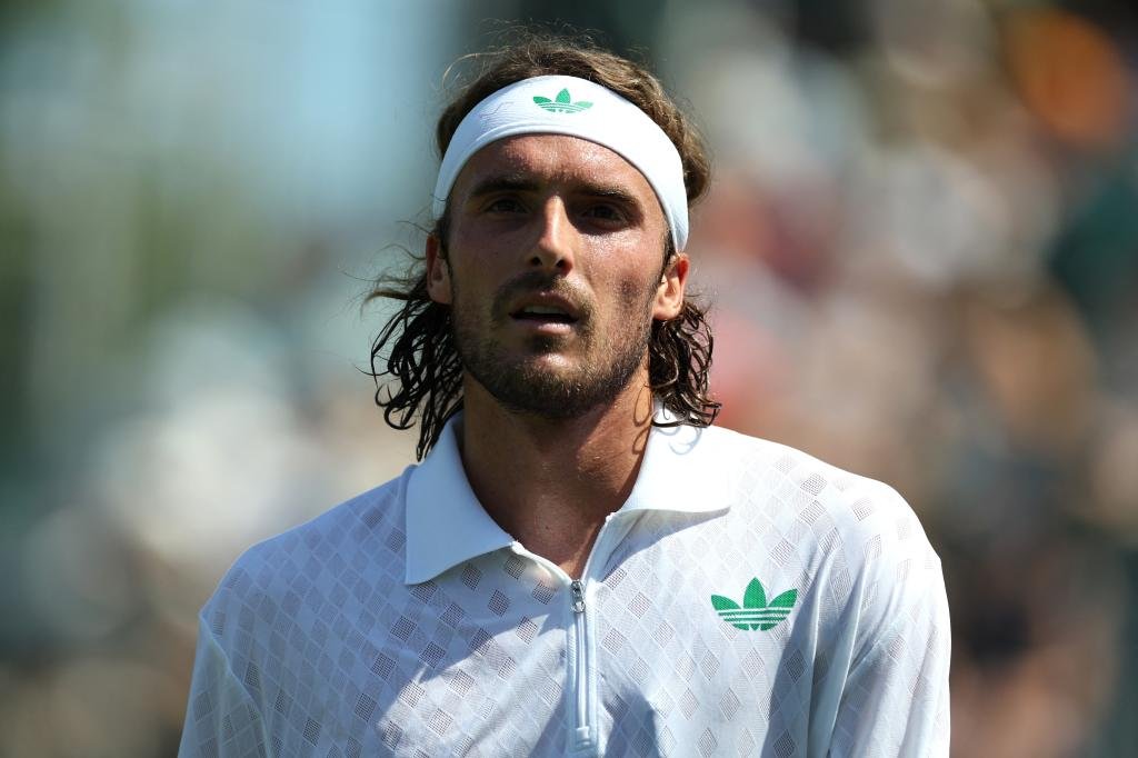 Stefanos Tsitsipas vs. Alexandre Muller odds, predictions Tuesday