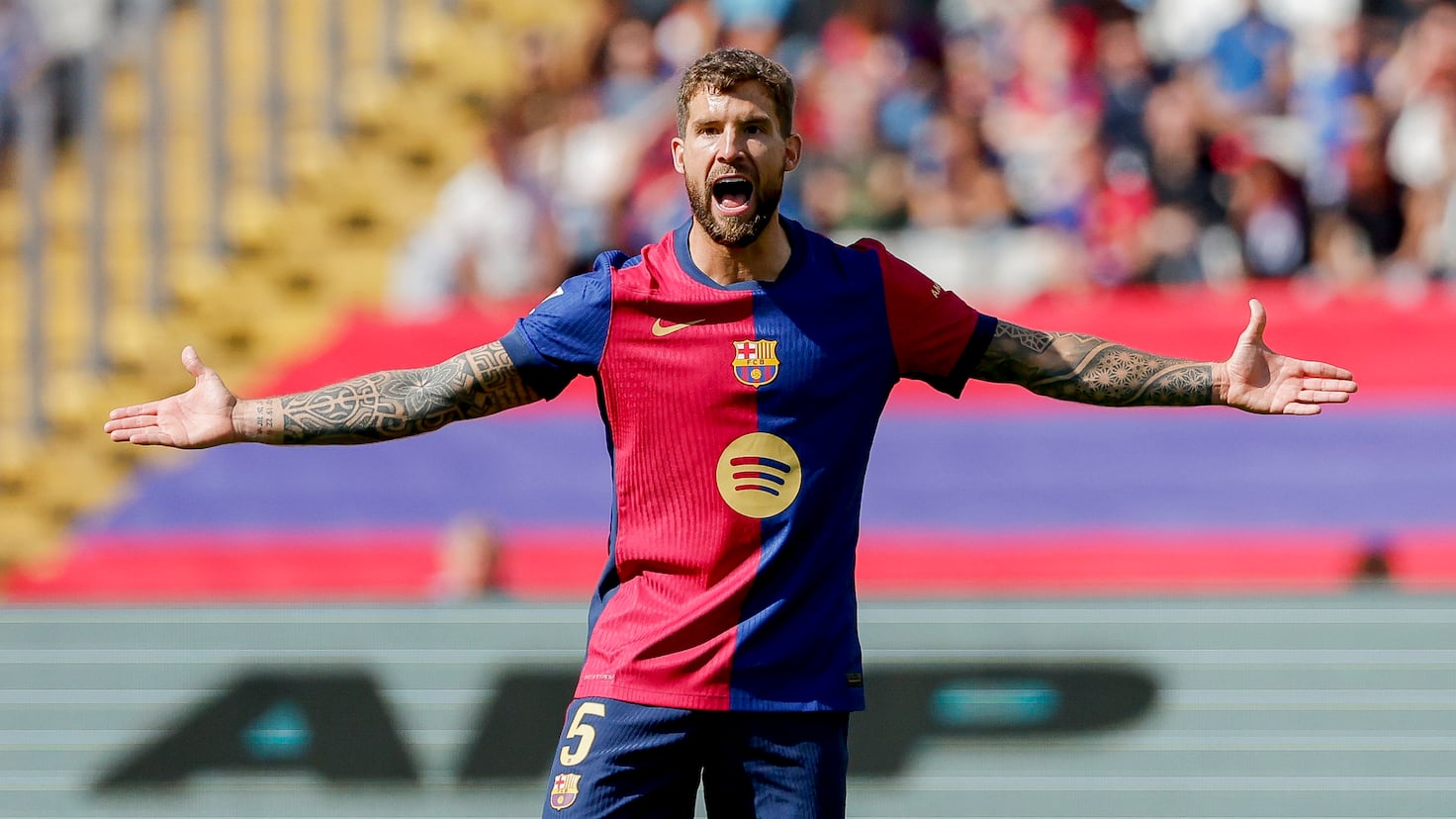 El Barcelona negocia la salida de Iñigo Martínez al Al Nassr