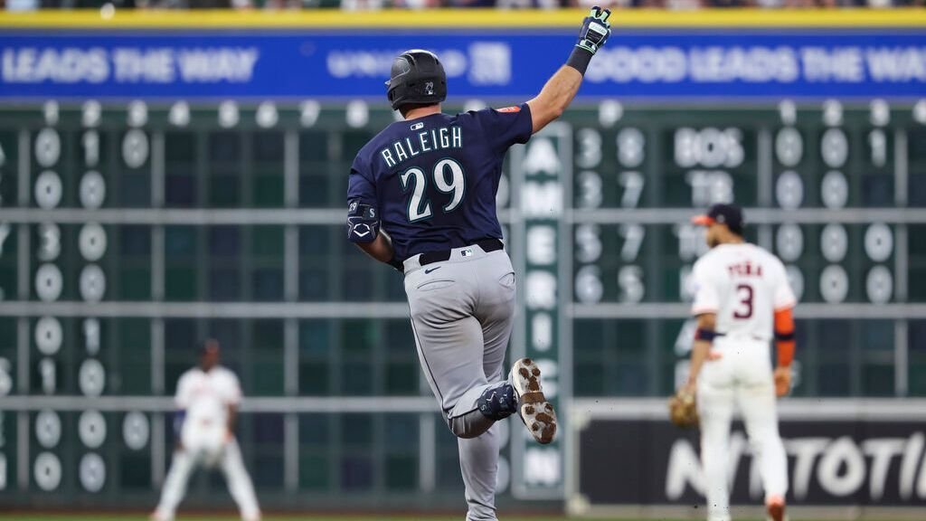 Raleigh eclipses Griffey Jr. with latest record-breaking HR