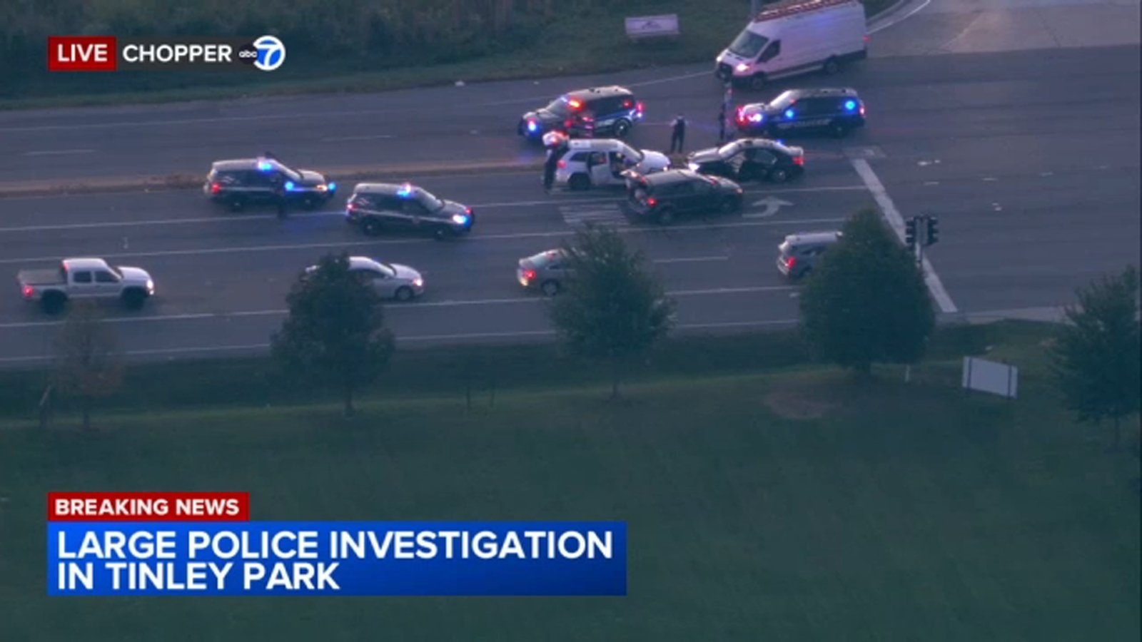 Tinley Park manhunt: Police conducting search for 5suspects near Vollmer, Harlem | LIVE