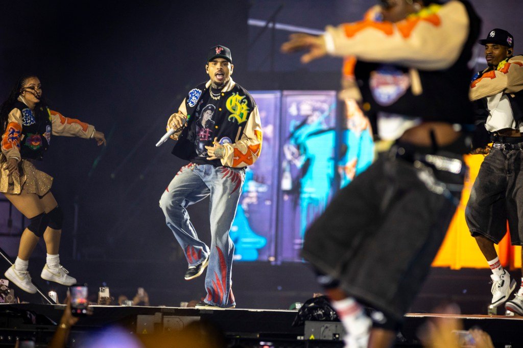 Chris Brown performs in Orlando on the “Breezy Bowl XX” tour