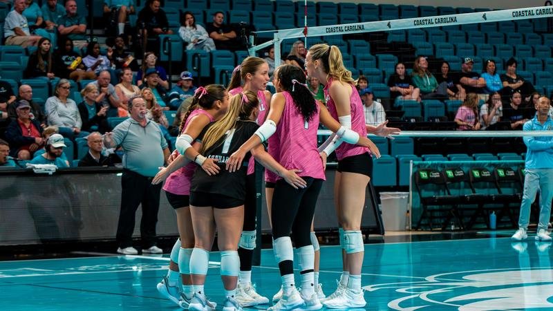 Volleyball Finishes Off Series Sweep Of Old Dominion