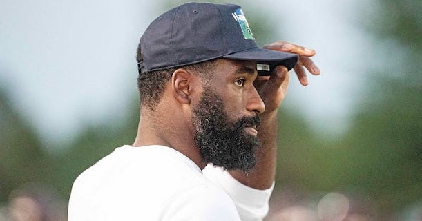 Deion Barnes expected to be hired as DE coach for South Carolina