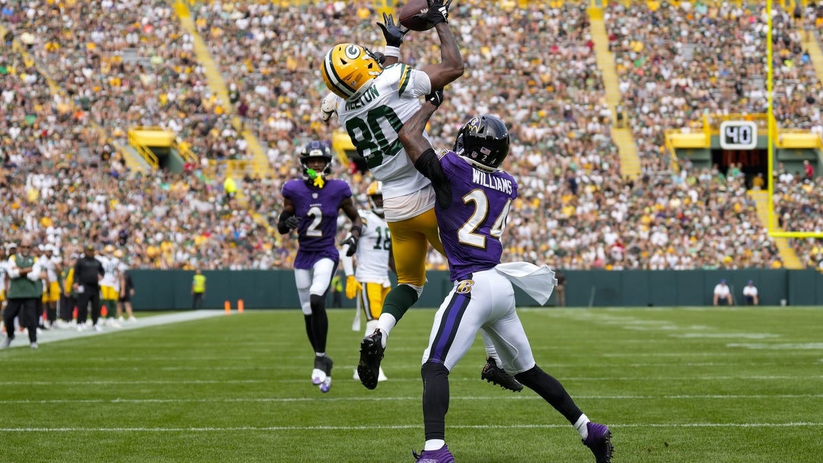 Where to watch Saturday NFL football games tonight live. NFL Week 17 TV schedule