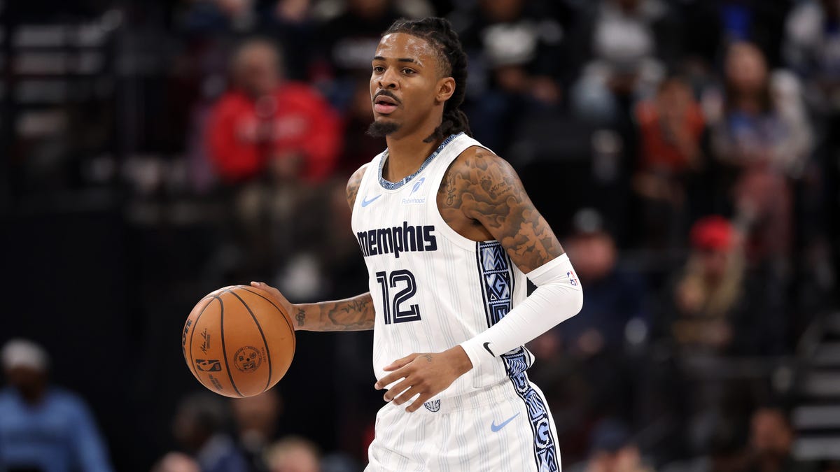 Both players active vs Bucks