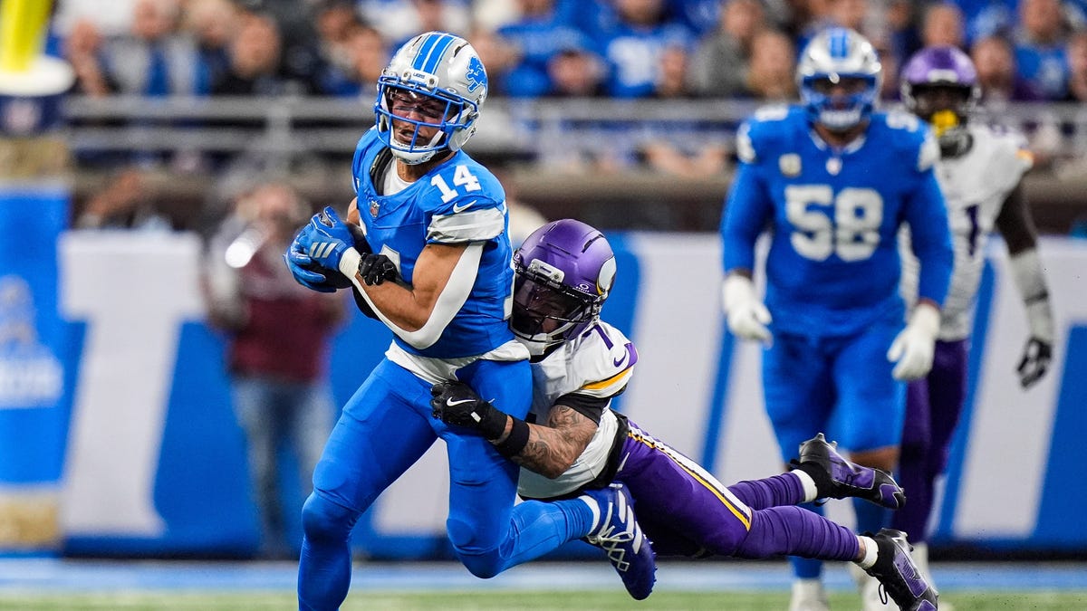 Where to watch Christmas NFL games today live in 2025. NFL Week 17 TV schedule