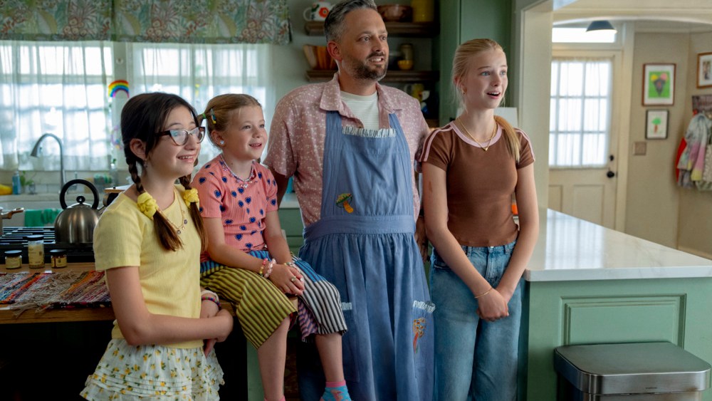 Nate Bargatze, Mandy Moore in Comedy Film