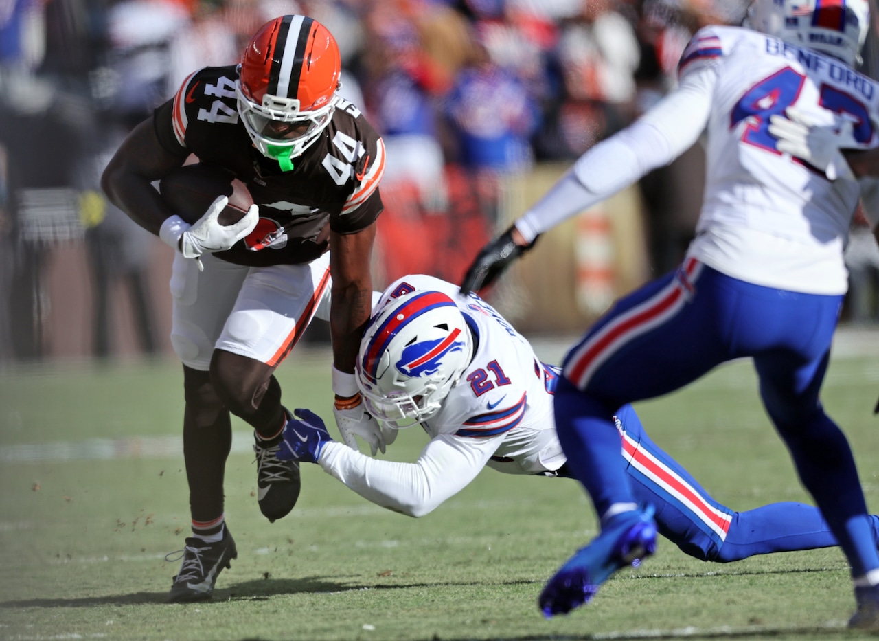 TE Harold Fannin Jr. and QB Dillon Gabriel added to the injury report Friday and are questionable