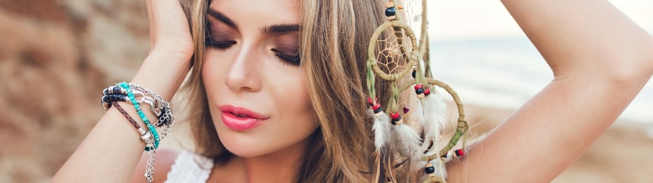 What Is Fashion Jewelry and Why It’s So Popular