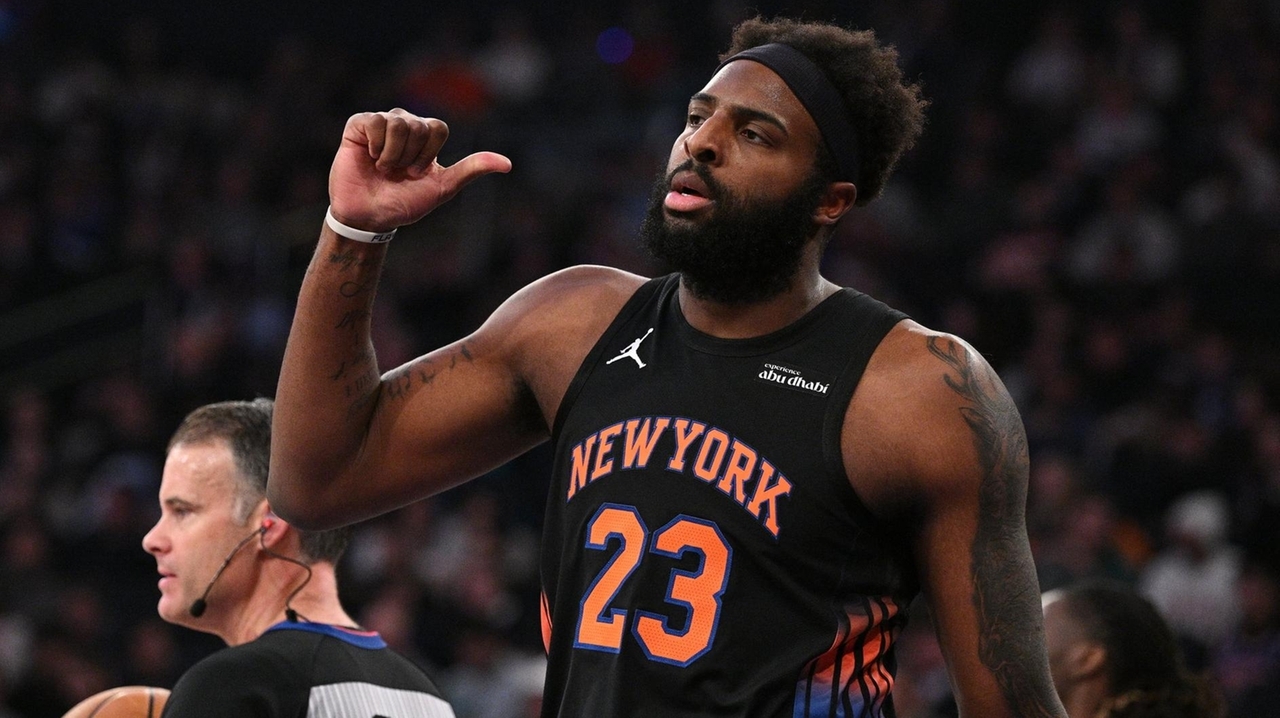 Steve Popper: Knicks’ Mitchell Robinson showing leadership in words and deeds
