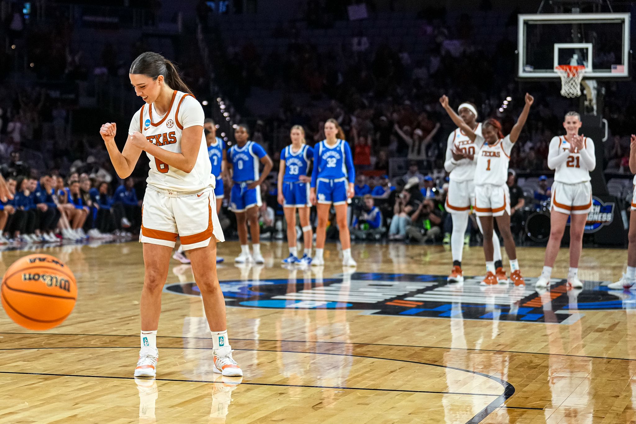 Texas’ Sarah Graves, Aaliyah Crump talk late free throws vs. Kentucky