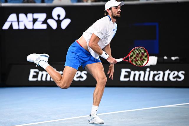 comment Valentin Vacherot, qui défie Arthur Fils mardi à Miami, a adapté son geste pour faire de son service un atout majeur