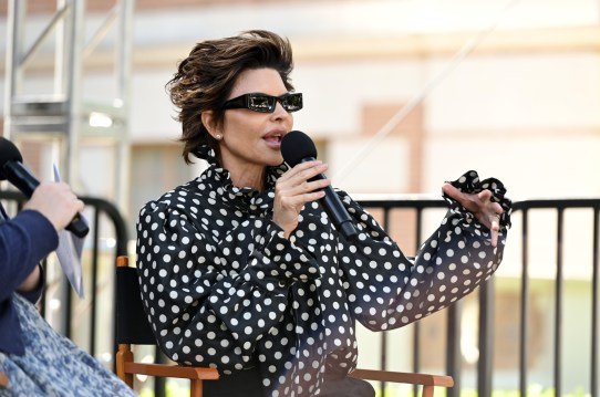 Lisa Rinna Takes the Spotlight at Lily Allen’s West End Girl LA Show