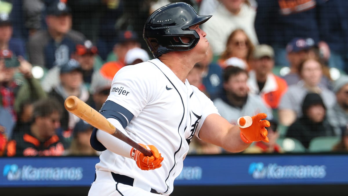 Tigers offense breaks out in rain-shortened victory over Cardinals