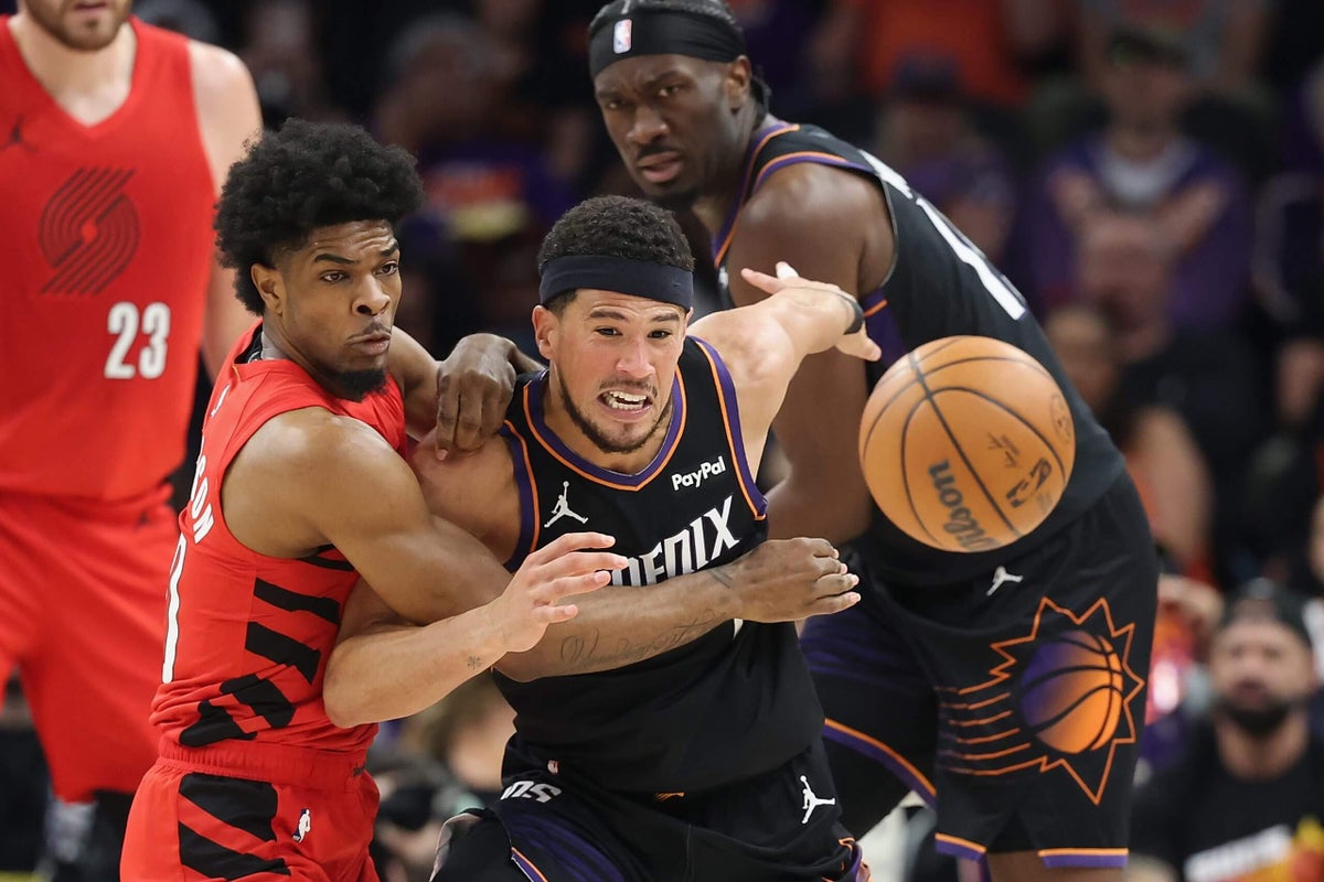 Suns star Devin Booker lives for big moments, but Tuesday’s Play-In loss was head-scratching