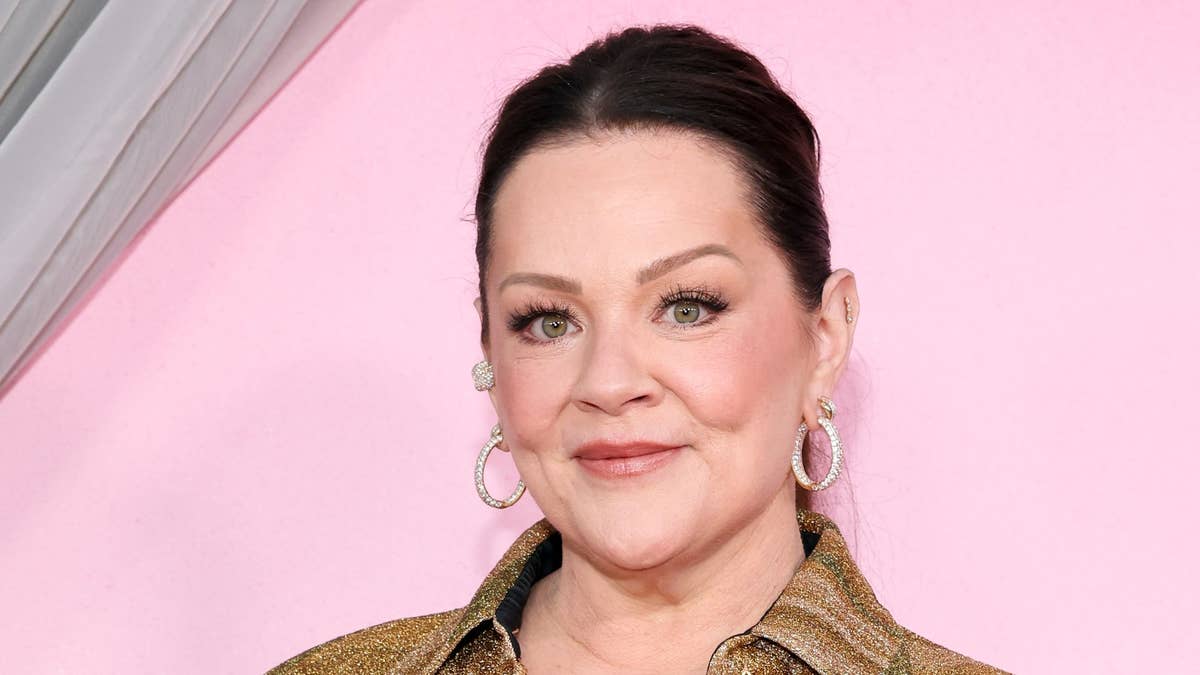 Melissa McCarthy turns heads in curve-hugging gown from scene-stealing appearance in LA