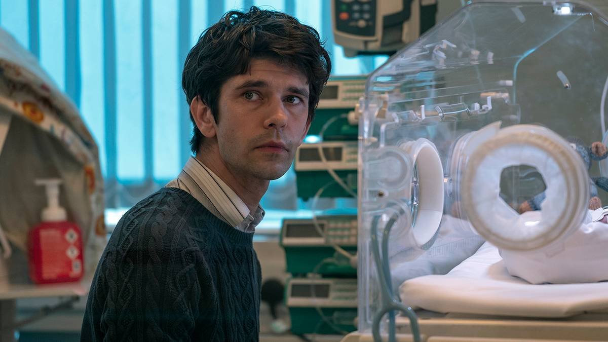 Netflix’s 7-Part Medical Drama Is the Best Show To Watch If You Love ‘The Pitt’