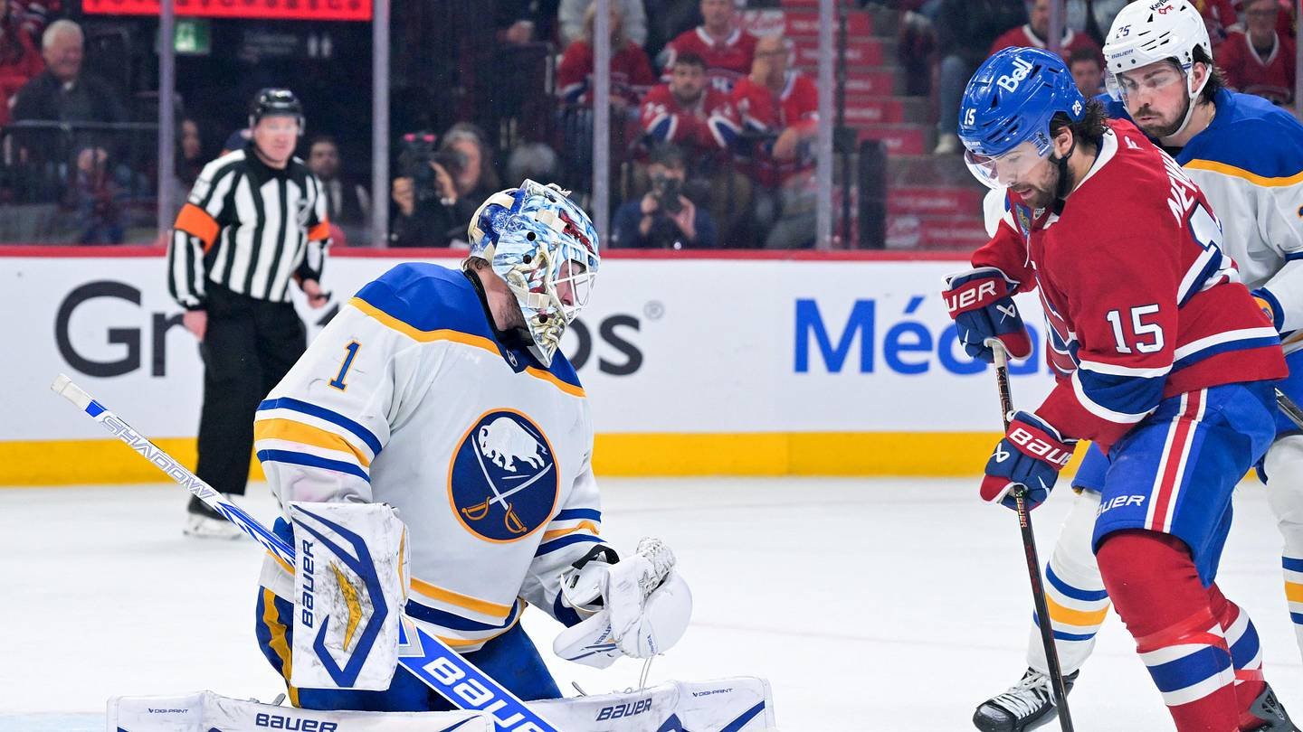 Lindy Ruff proves he isn’t afraid to be bold with the Sabres’ season on the line