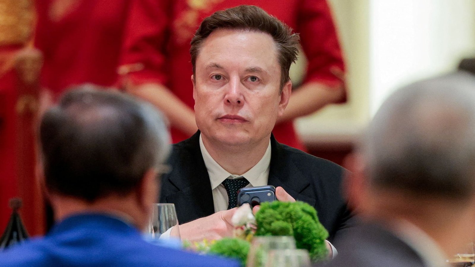 As SpaceX IPO nears, traders think Musk will be the first trillionaire