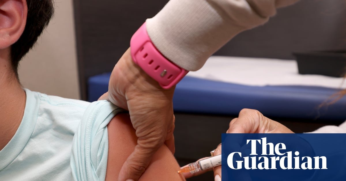 Trump order endorses plan to halve vaccines recommended for children | Donald Trump