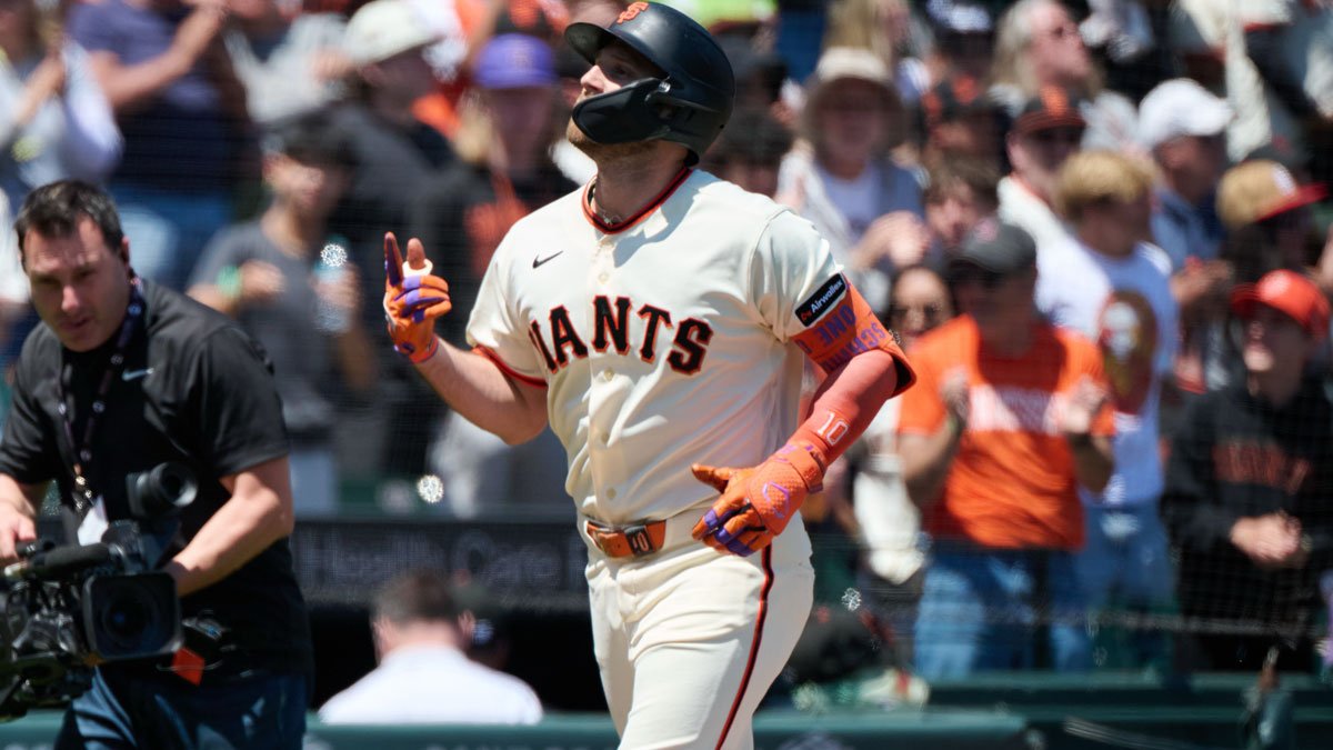 Casey Schmitt’s versatility helps him achieve rare Giants feat – NBC Sports Bay Area & California