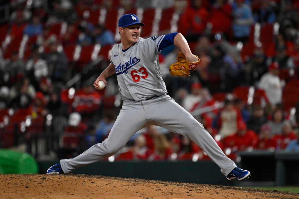 Dodgers May Have Edwin Diaz Replacement in Pitching Prospect