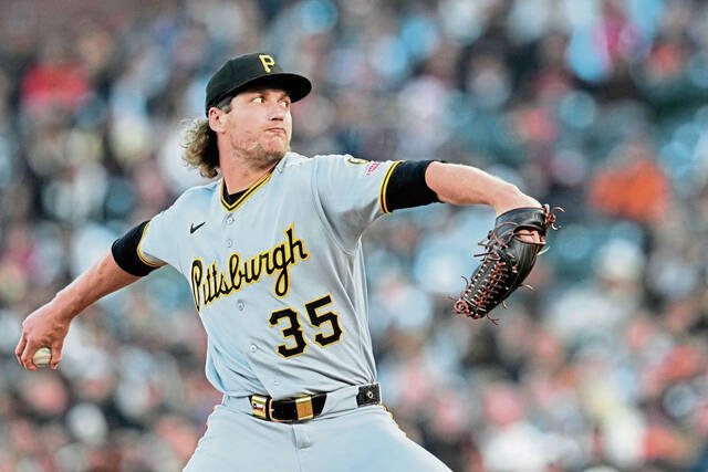Pirates erupt for season-high 20 hits in blowout win over Giants