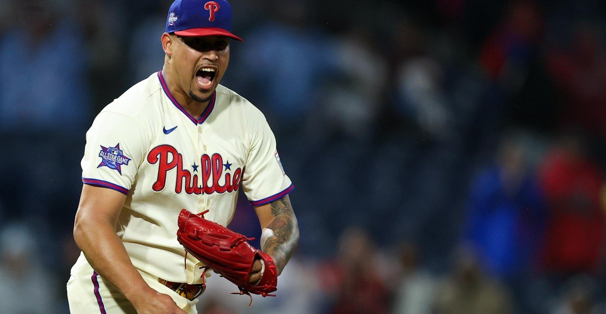 Should the Phillies begin contract extension talks with Jhoan Duran?