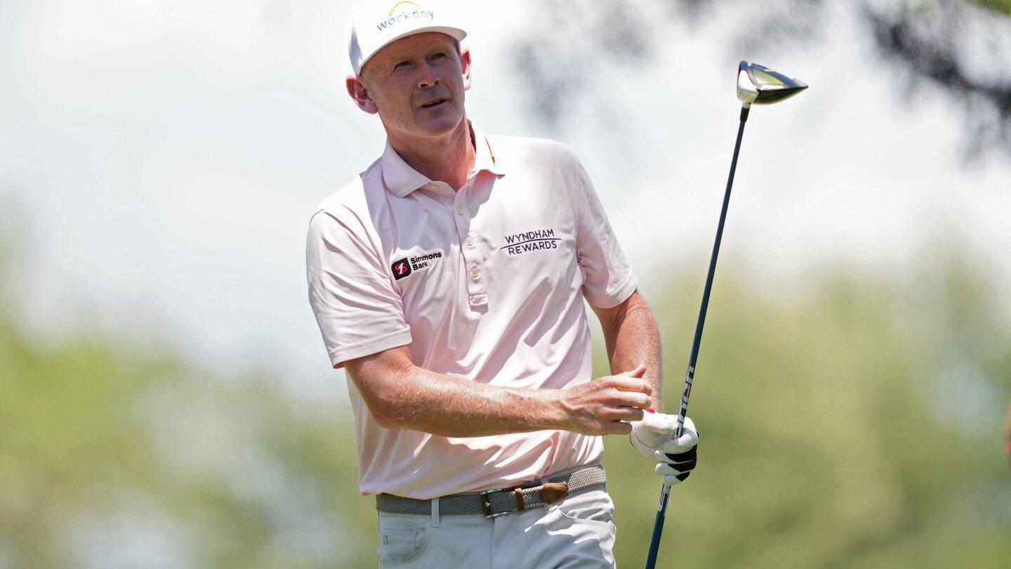 Brandt Snedeker and his 2017 driver return to Aronimink after latest win
