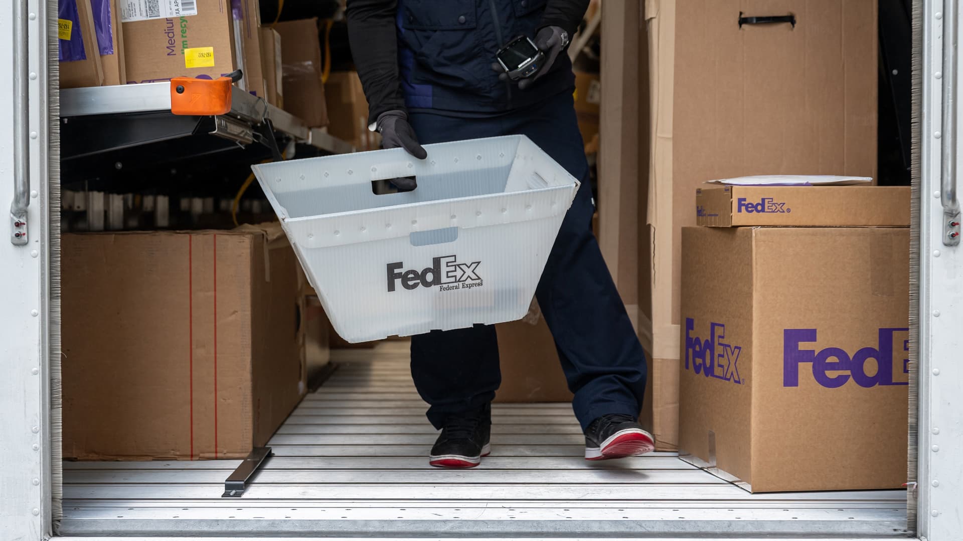 Why FedEx is down after a strong quarter — and its impact on our rating