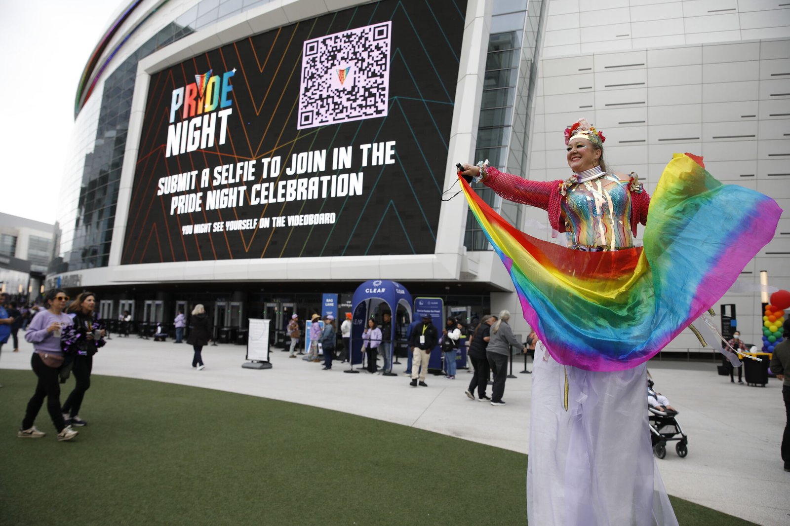 Golden State Valkyries make their Pride Night a special event