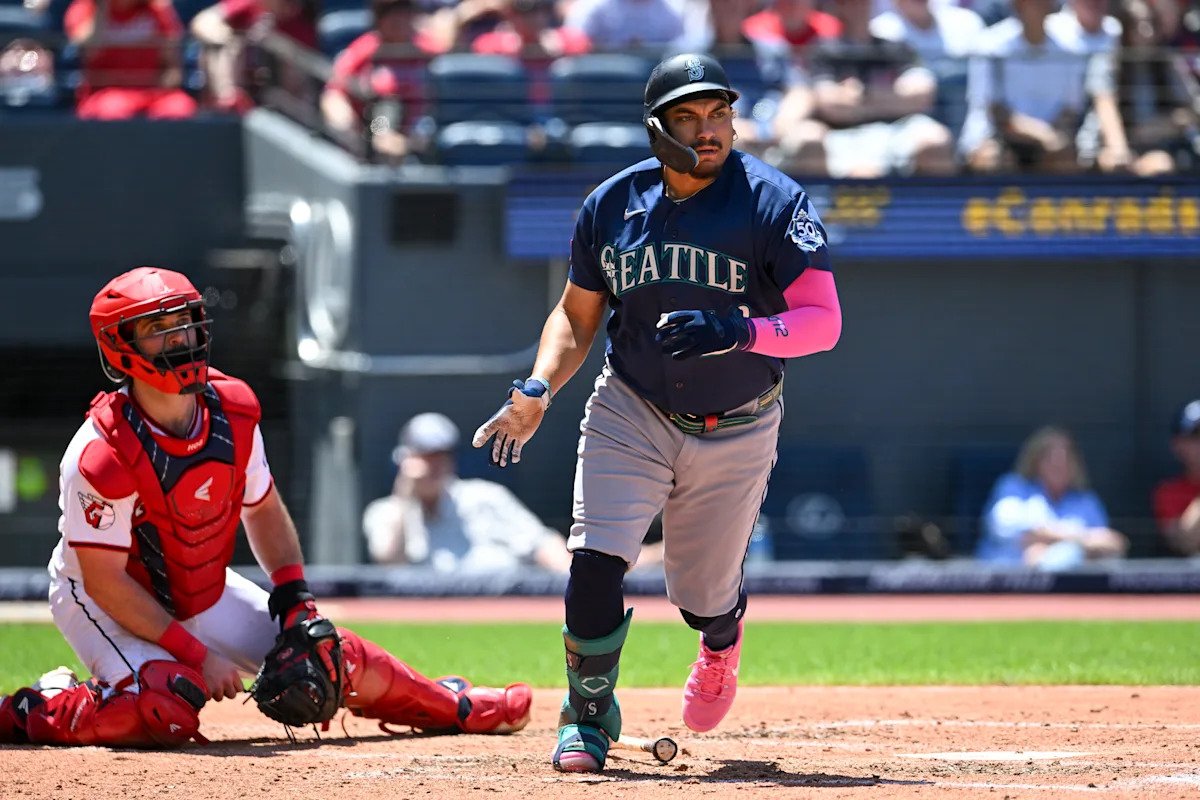 Argument between former teammates Josh Naylor and Austin Hedges gets personal in Mariners-Guardians