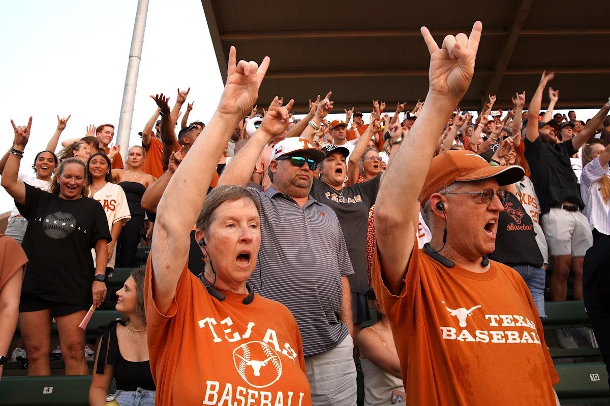 Longhorns baseball star named Stopper of the Year Award finalist
