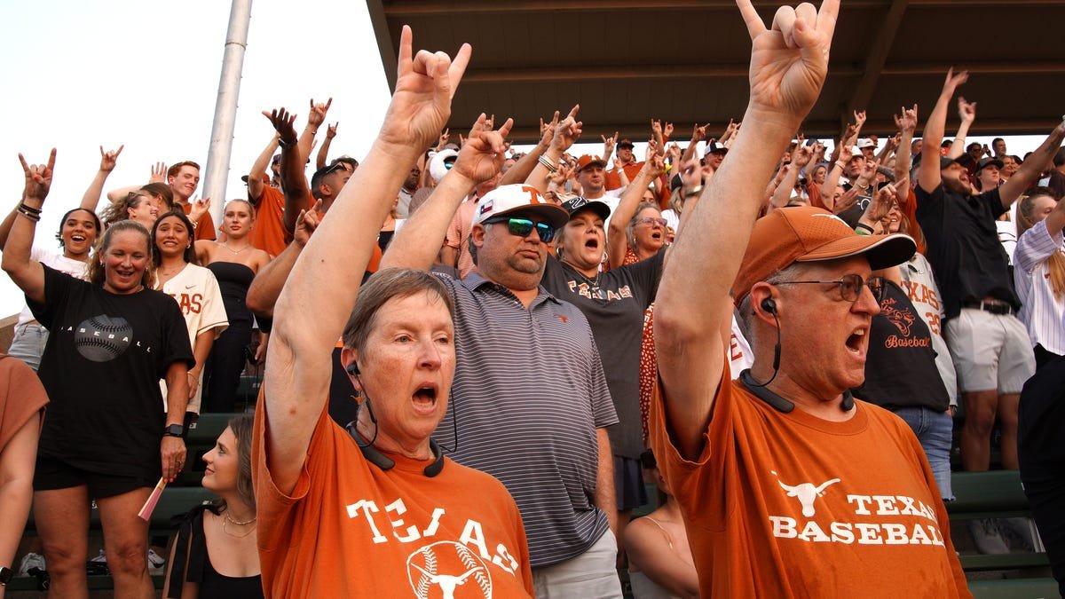 Texas baseball’s Sam Cozart close to winning Stopper of the Year Award
