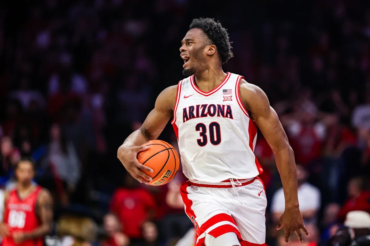 Arizona’s Tobe Awaka signs 2-way deal with Bulls, per report