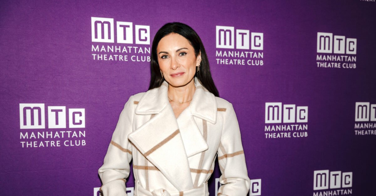 Laura Benanti Is Taking Her Solo Show Nobody Cares on the Road