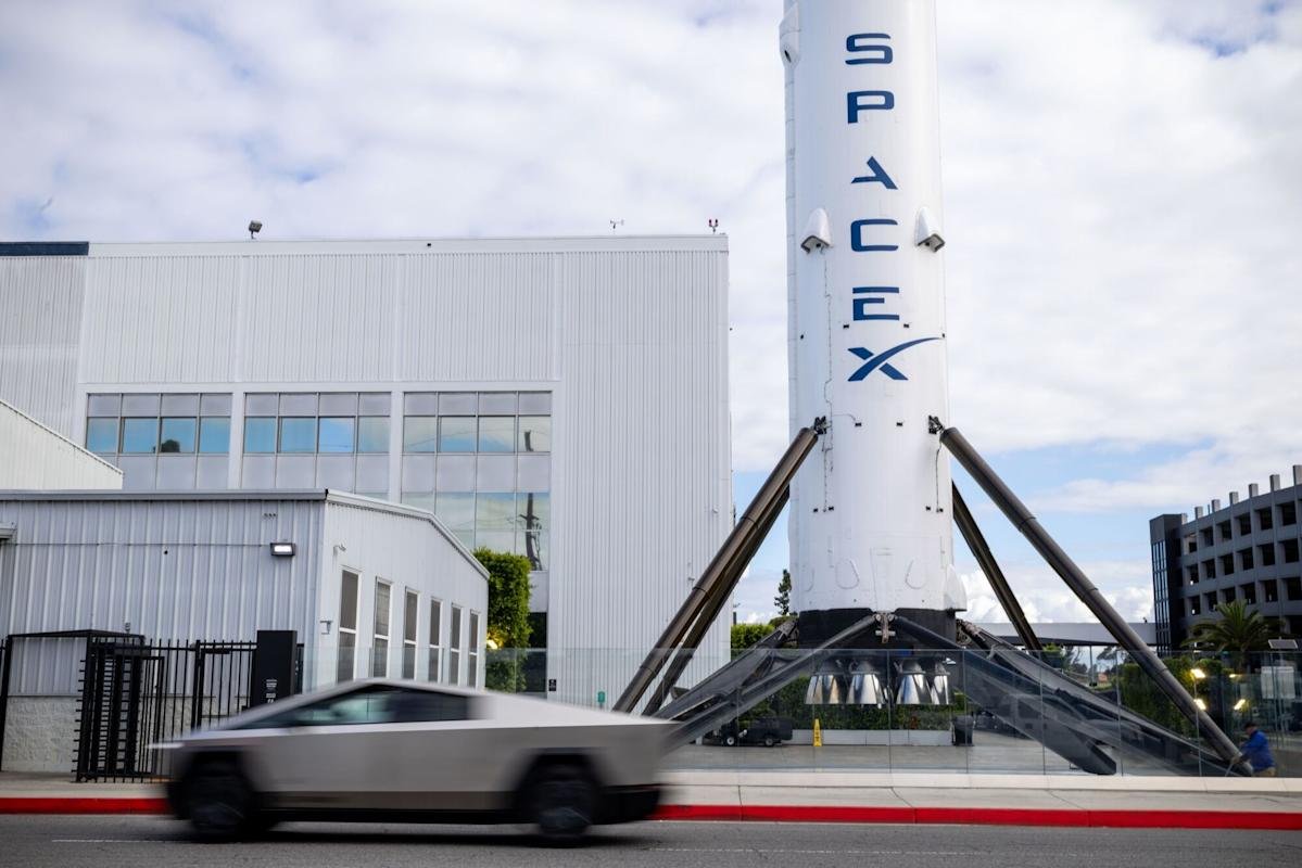 SpaceX Is Said to Target $75 Billion in IPO at $135 Per Share