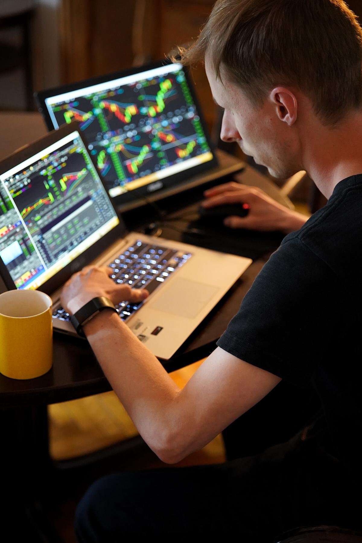 “This Stock Tends to Run Into the Quarter”