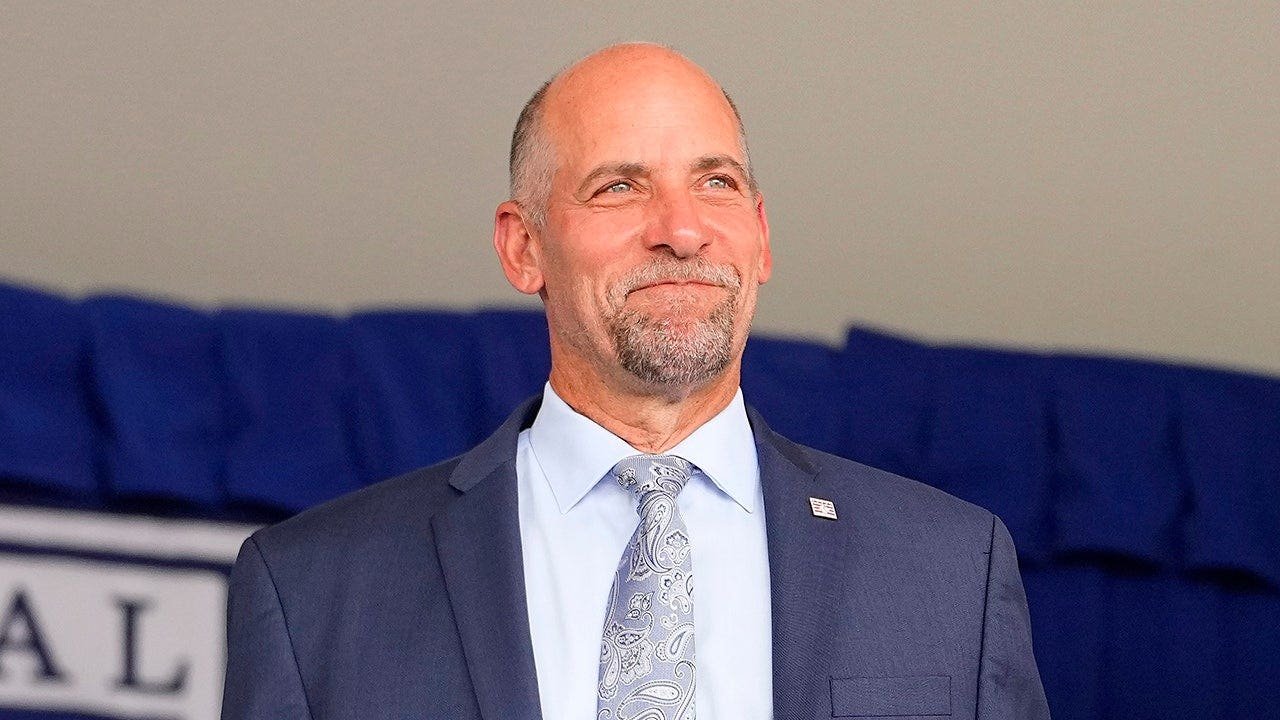 MLB great John Smoltz says full-time ABS system would be bad for baseball