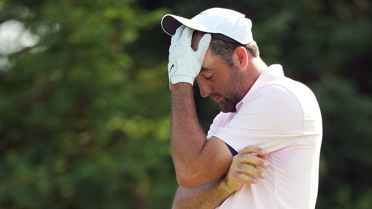 ‘I don’t know what to do’: Scottie Scheffler goes after his caddie during rare meltdown at the Memorial