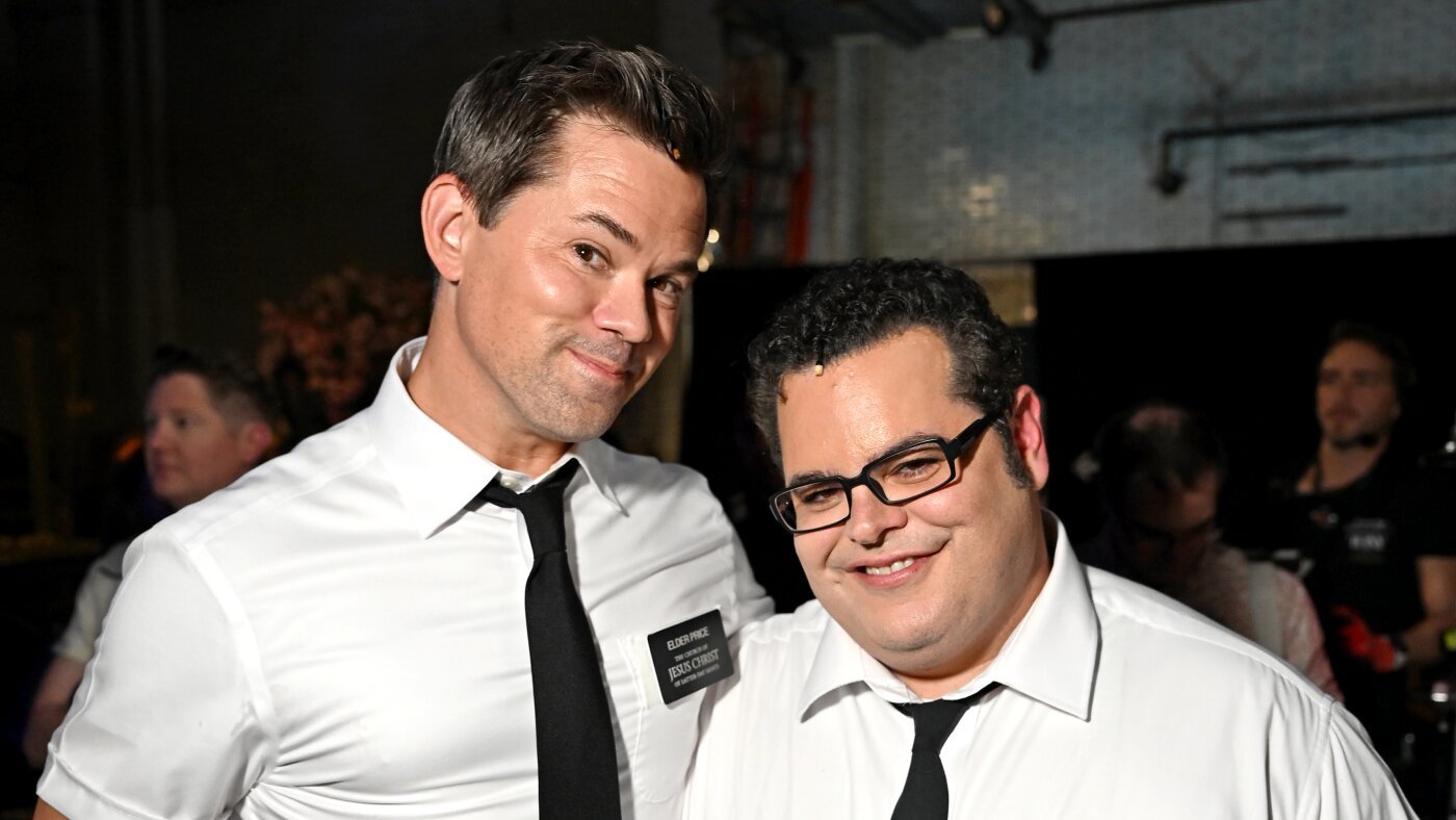 Andrew Rannells, Josh Gad pop in for a ‘Hello!’ : NPR