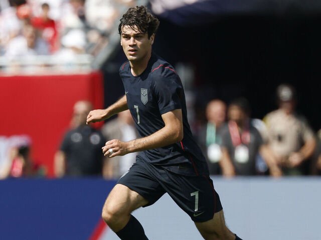 USMNT’s Reyna looks past World Cup scandal, focused on help…
