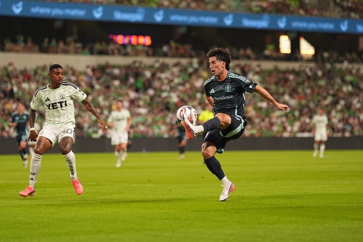 Four in a row: Sounders hit new low