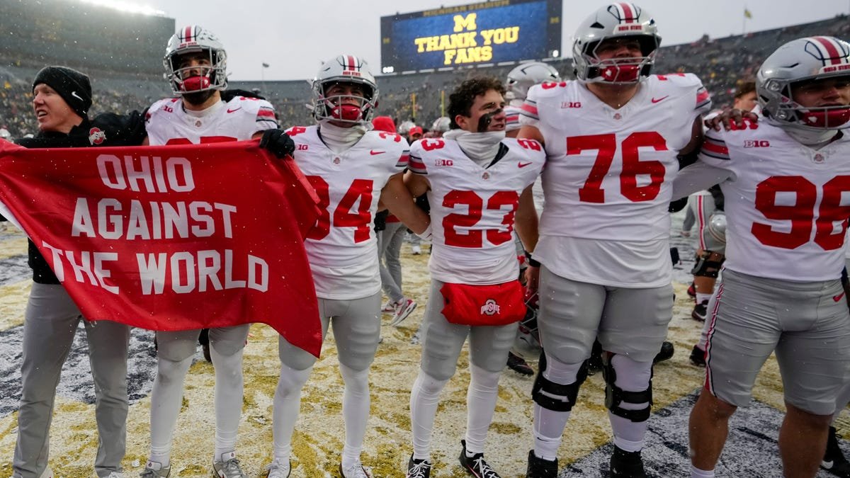 Ohio State, Alabama lead the top 25