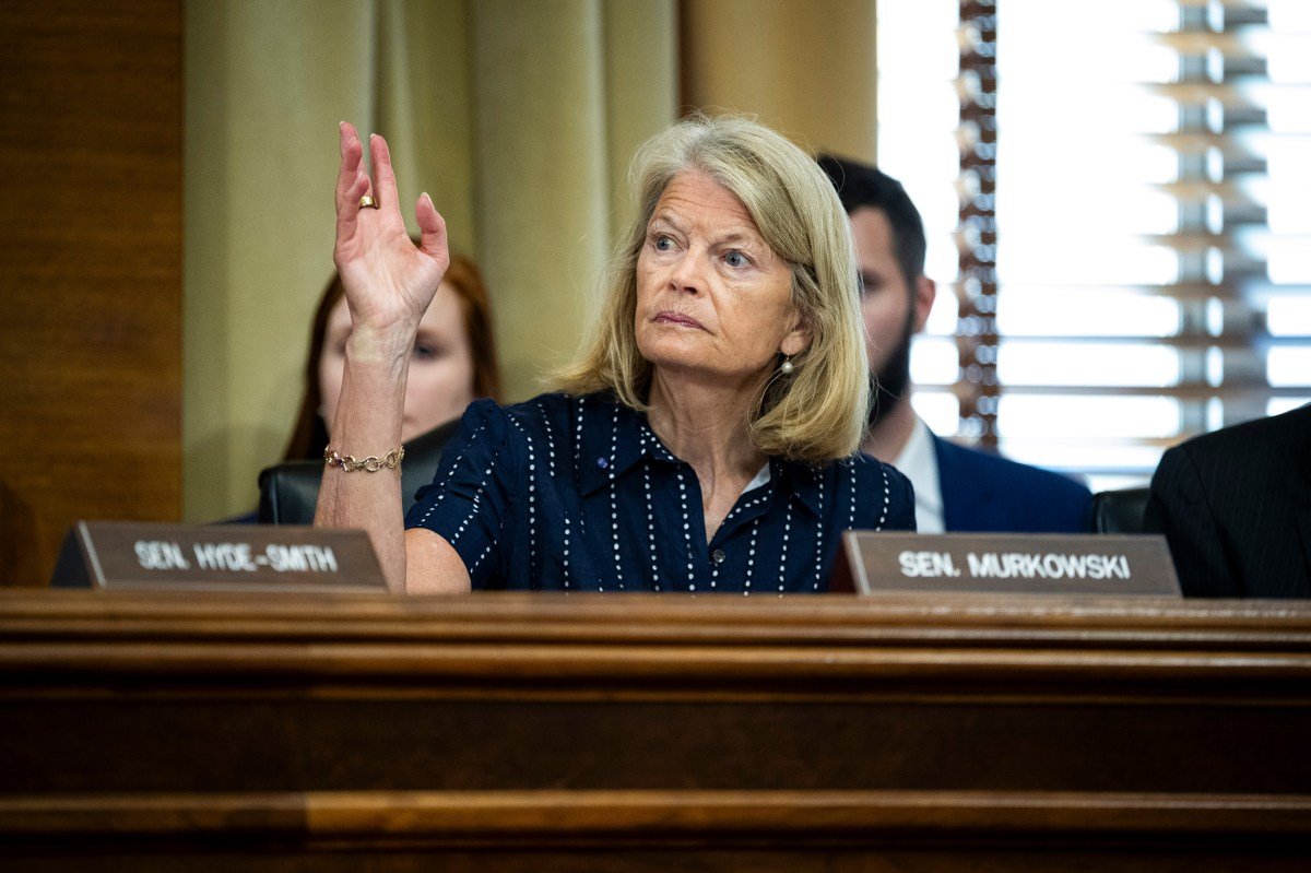 Murkowski Says SAVE Act Could Require $1,000 Trips to Register to Vote