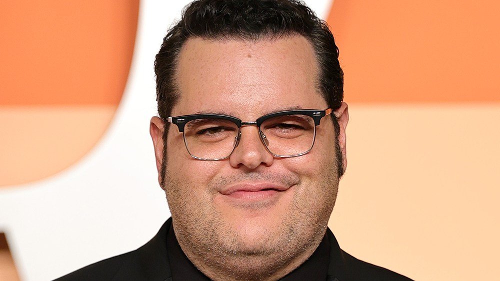 Josh Gad Cast in Margot Robbie, Bradley Cooper’s ‘Ocean’s 11’ Prequel