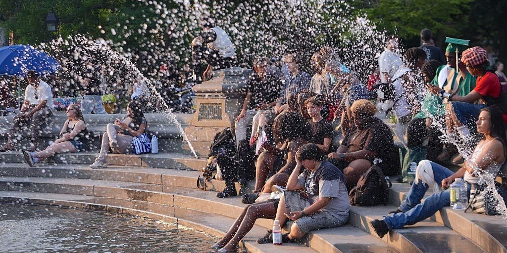 US cities enact emergency plans, alter July 4 celebrations due to extreme heat