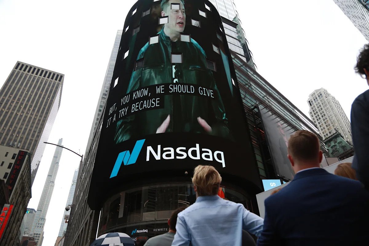 SpaceX stock drops below IPO opening price despite flood of bullish Wall Street ratings