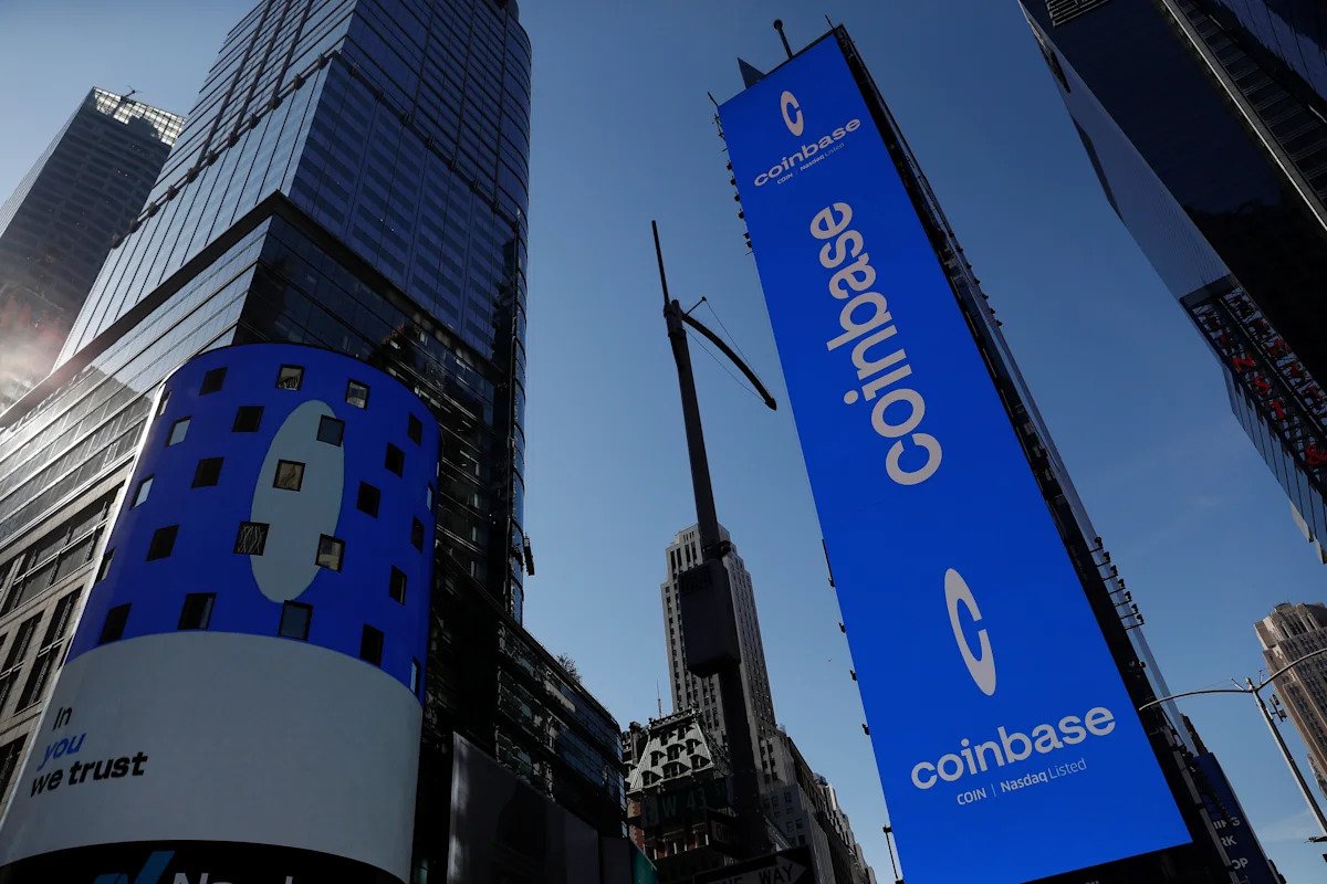 Coinbase stock sinks as weak crypto market leads to another quarterly loss