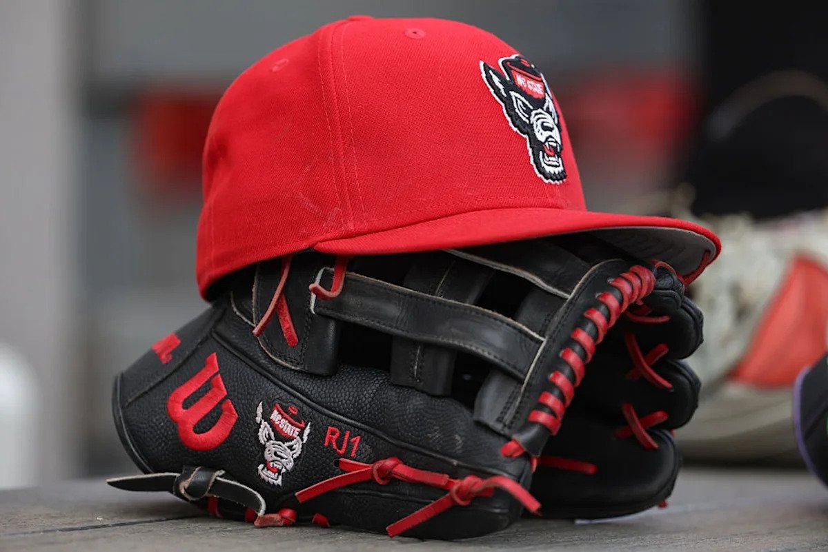 Legendary college baseball coach, former star player dies at 64
